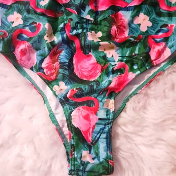 Flamingo Print Colorful Ruffled One Piece Swimsuit - Picture 5 of 8